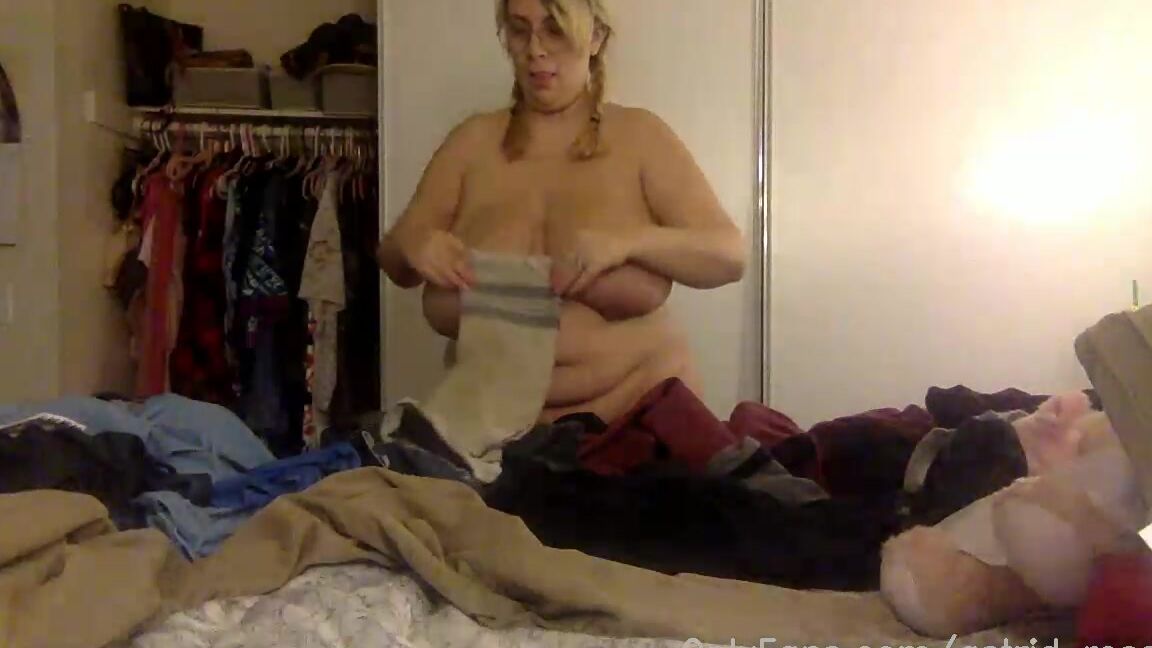 Astrid Rose Stream Started At Am Folding Laundry While Dancing Striping And Playing