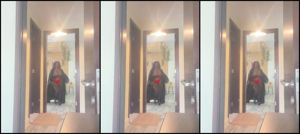 Madam Caramel Onlyfans Dont Take Your Eyes Off Of Me Boi You Will Be Transfixed By My Heavenly Body