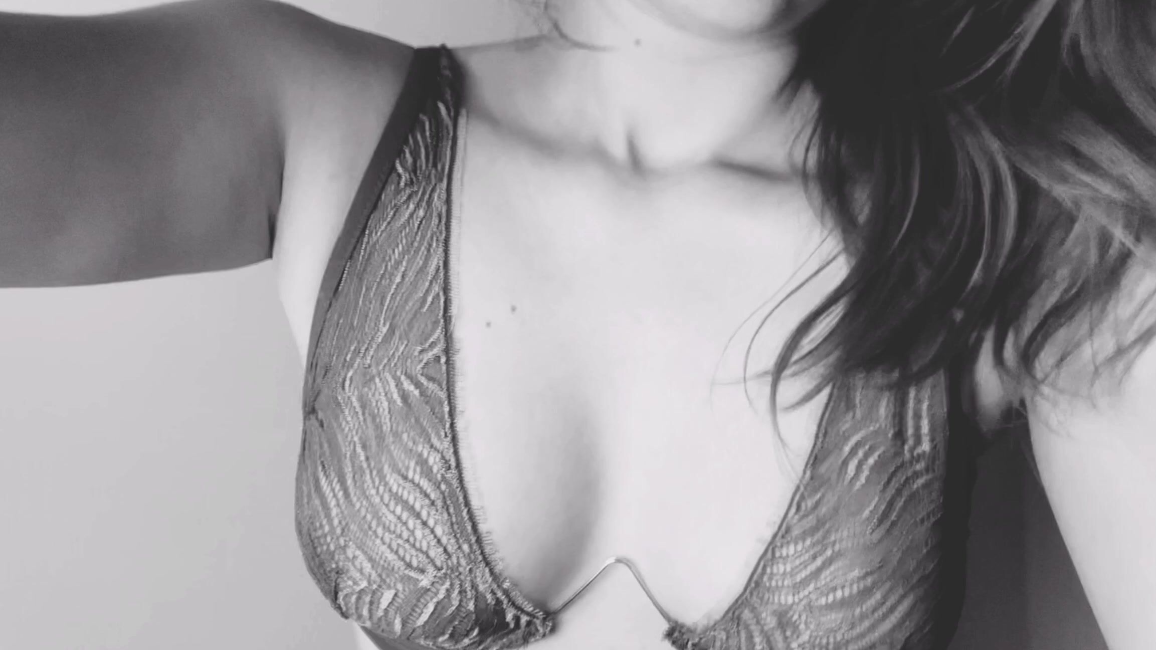 "Babyheavanian" art, artist, artwork, blackandwhite, dance, funnyvid, goddess, lingerie, music, sfw, teaser New Art work Inspired by Black amp White manyvids