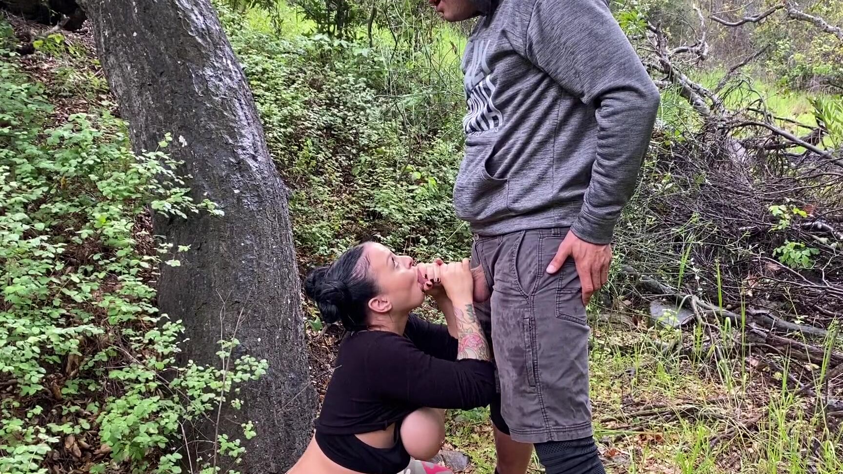 paytonpreslee-11-04-2020-226153884-a-quick-suck-fuck-in-the-woods-with-dannymountain10