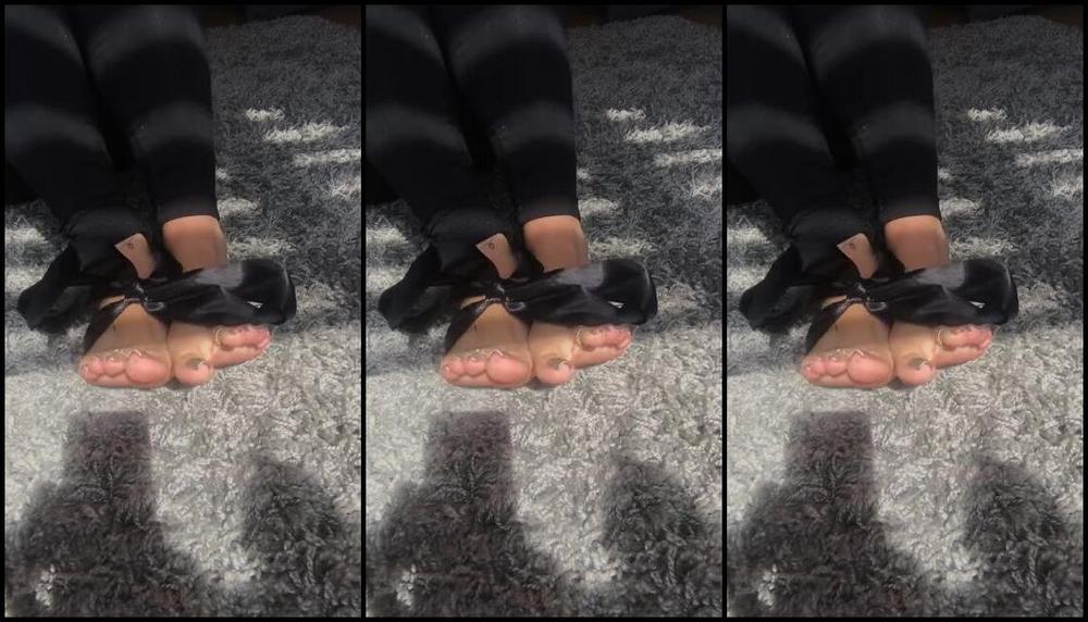 Footsiegalore Onlyfans Only Fans Exclusive Imagine Unwrapping This Gift