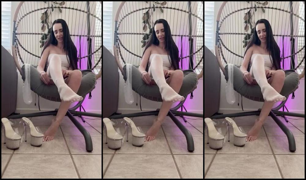 Miss Heels Lisa Nicknamed Missheels07 04 27 2025 Onlyfans Video What About White Stockings And Pleasers Jd