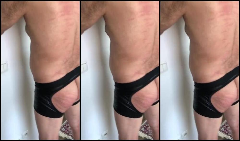 Goddessluna26 Femdom 08 15 2023 Onlyfans Video Mein Neues Hundchen Geniesst Ab Sofort Seinen Ehrenplatz Unter Meinen Schuhen