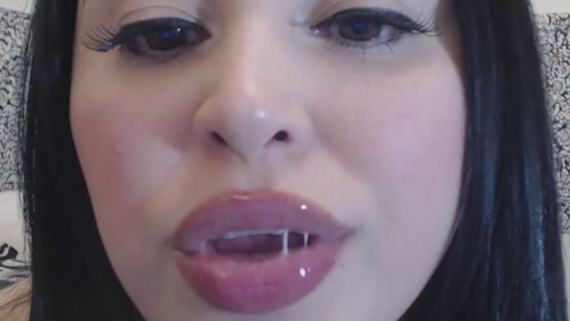 Princessdi Whisper Lipgloss Kissing And Gum Chewing