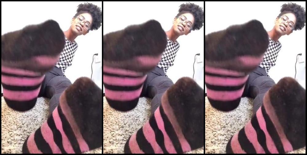 Charming Foxxy Nicknamed Charmingfoxxy Onlyfans Degrading Dirty Feetsock Domination Full Clip Is 540 With Ass Worship At The End For The