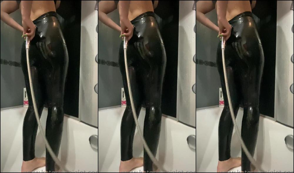 Katerinapiglet Do You Want To Take A Shower With Me