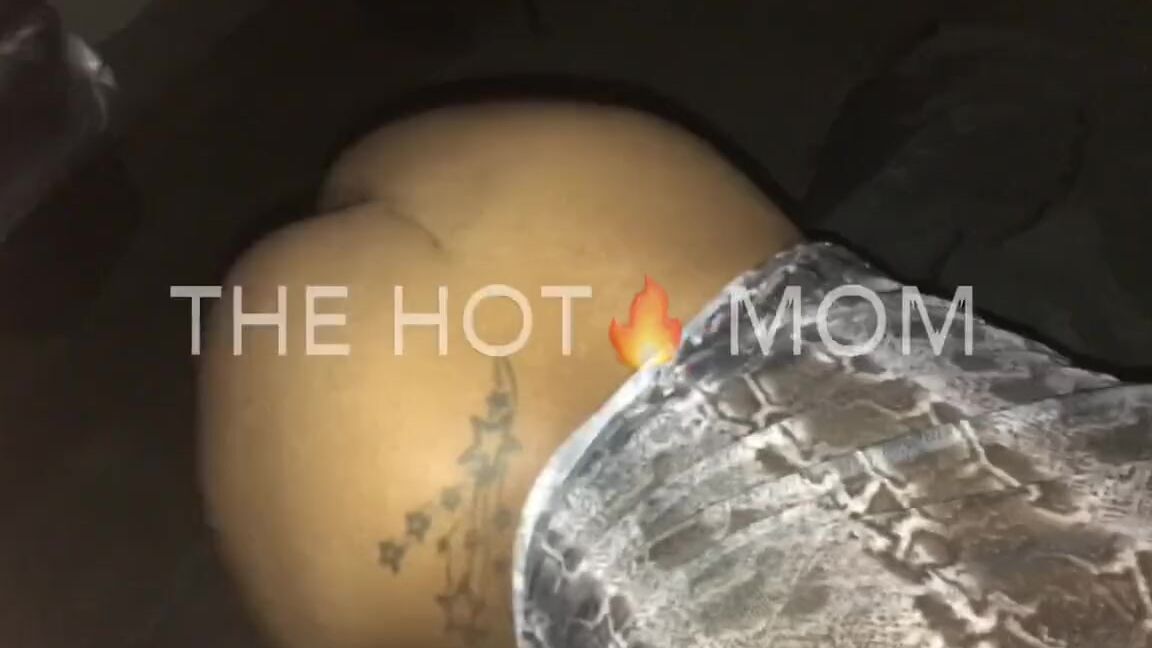 This is how you Fuck a HOT MOM_Young Nymph0 PornHubPremium