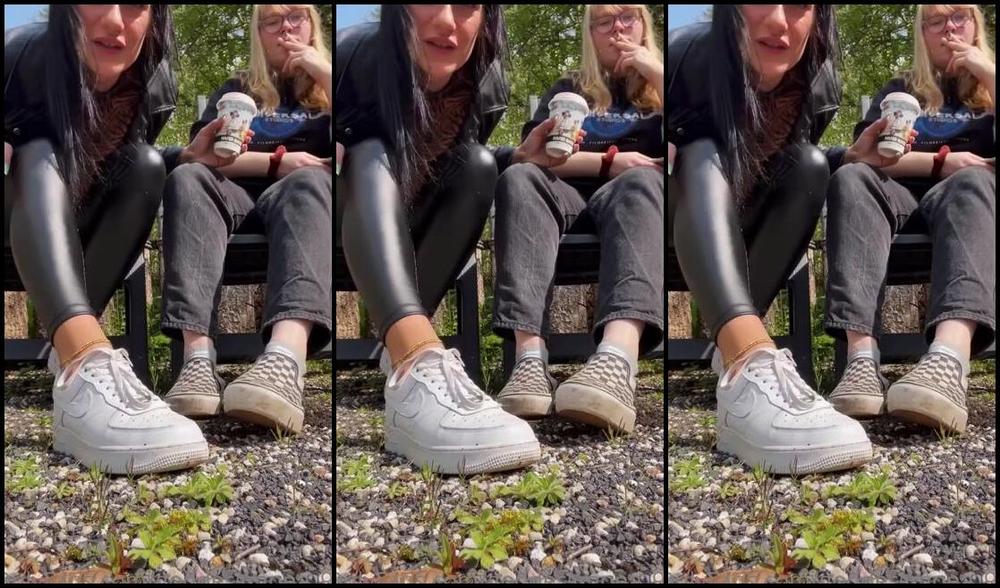 Goddessmona 91 Onlyfans Pov Nur Gaffen Ganz Bestimmt Nicht Bei Uns Komm Her Und Gehorche Mit Queenmelissasof Povp