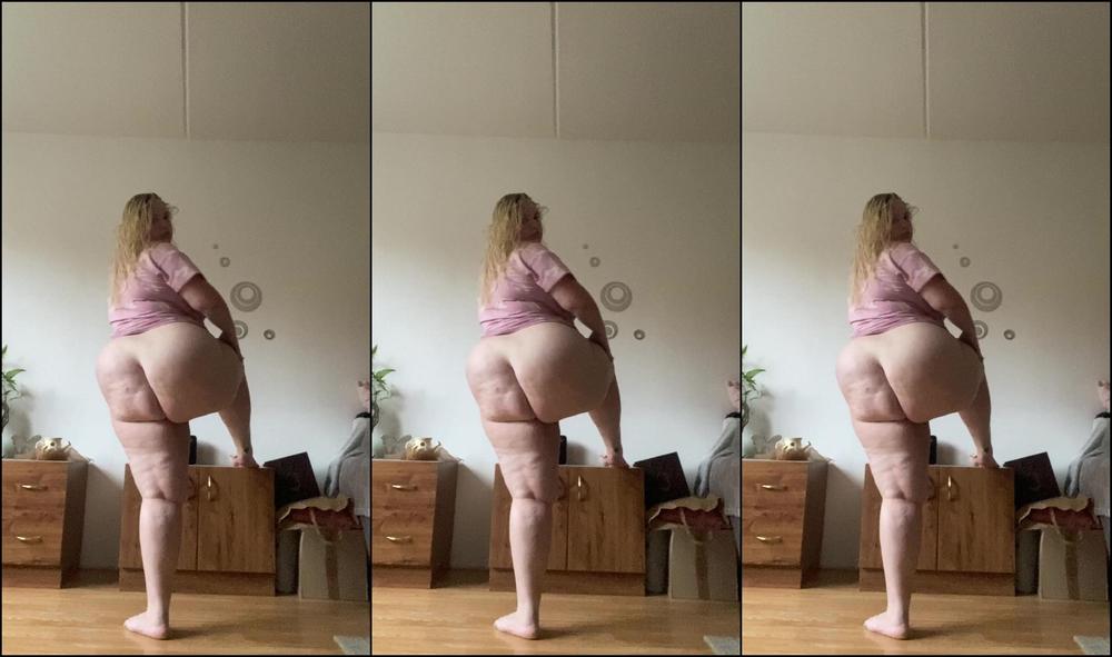 Bootyassgirl 2651076833 10 23 2022 Trying To Twerk