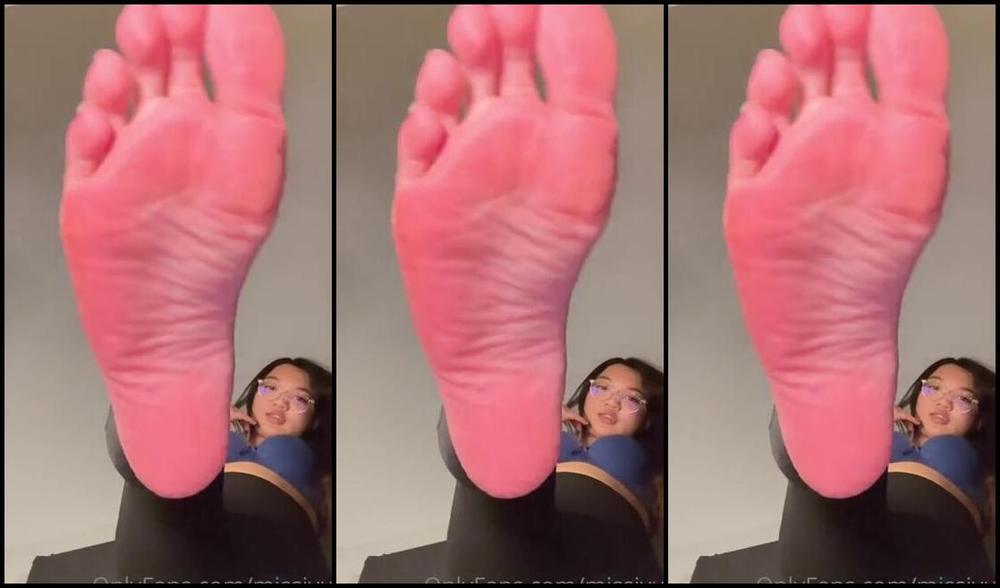 Goddessjvu Onlyfans Smash You With My Sweaty Soles Giantess Video Surprise At The End Swipe