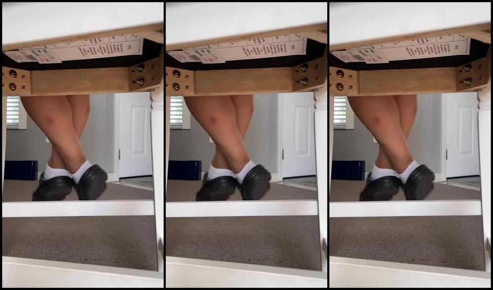 Deedeericanfeet 05 16 2024 Onlyfans Video Gm As Requested Under The Chair Crocs And Socks Tease