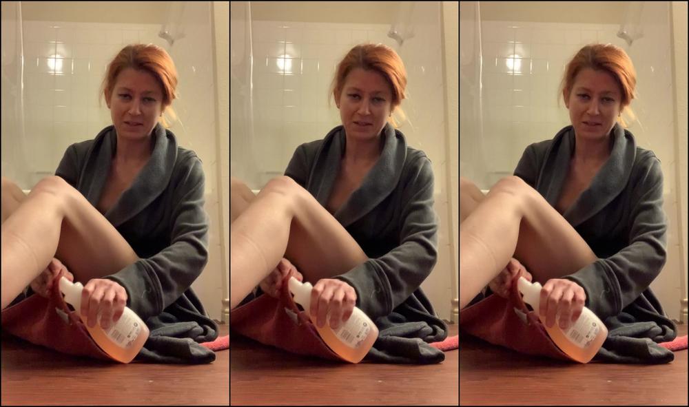 Heidi Lee Bocanegra Nail Polish Remover