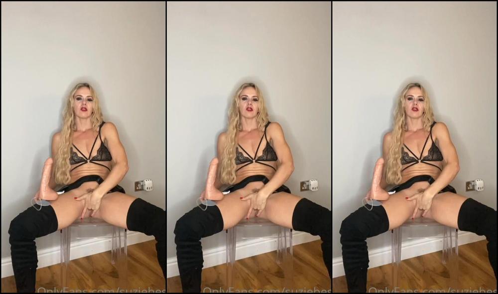 suziebest-01-09-2020-813198944-how-s-your-mistress-looking