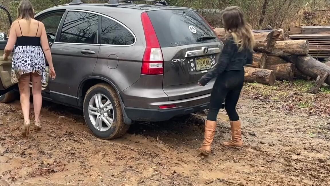 Lora Cross Bts Stuck In The Mud With Sinthia Bee