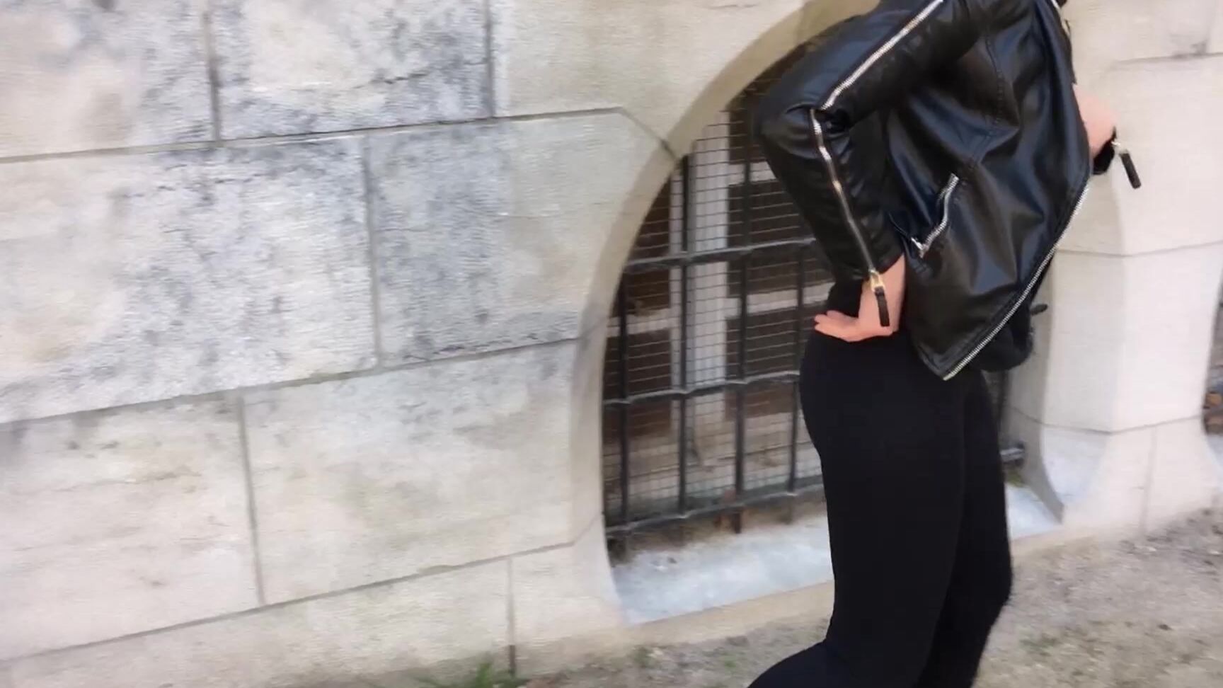 Exhibitionism,Outdoors,Public Flashing,Public Nudity,Public Outdoor ladyoulala my first public flashing ManyVids