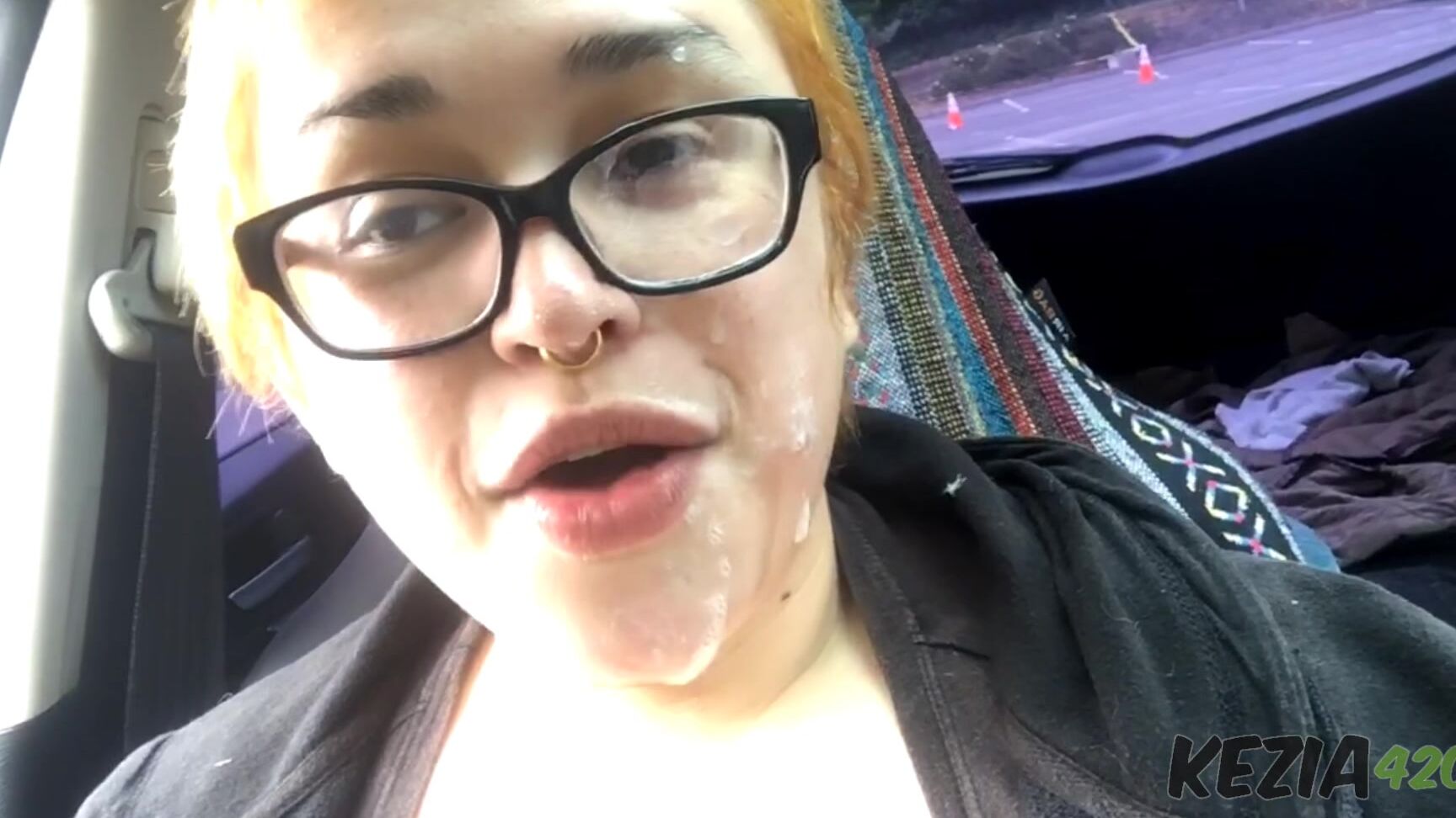 Kezia Cumdrivecumwalk Risky Public Facial