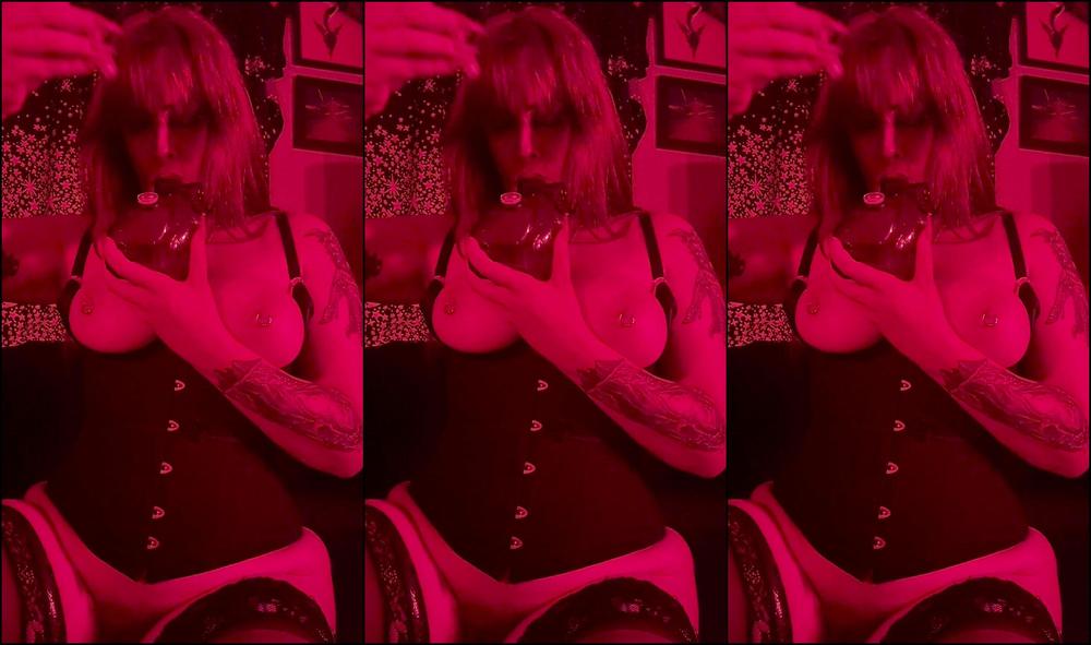 Roxierusalka 3518496516 10 11 2024 New Solo Tomorrow You Ve Stumbled Into My Castle And I Make A Deal To Let You