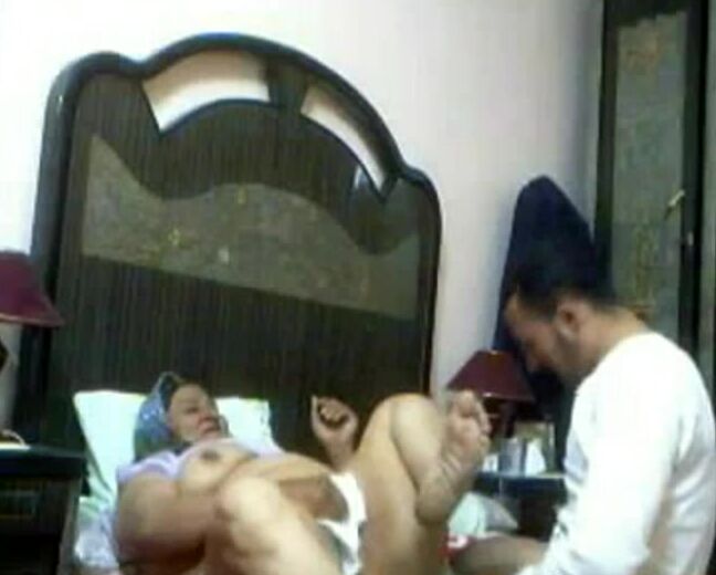 Amateur, All Sex This naked Arab woman SiteRip