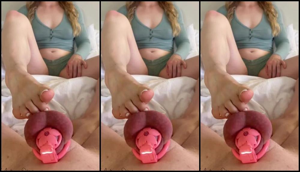 Miss Madison Olivia Onlyfans It S The Last Day Of Locktober And Look How Full His Balls Are I Will Have A Video On How We Celebr