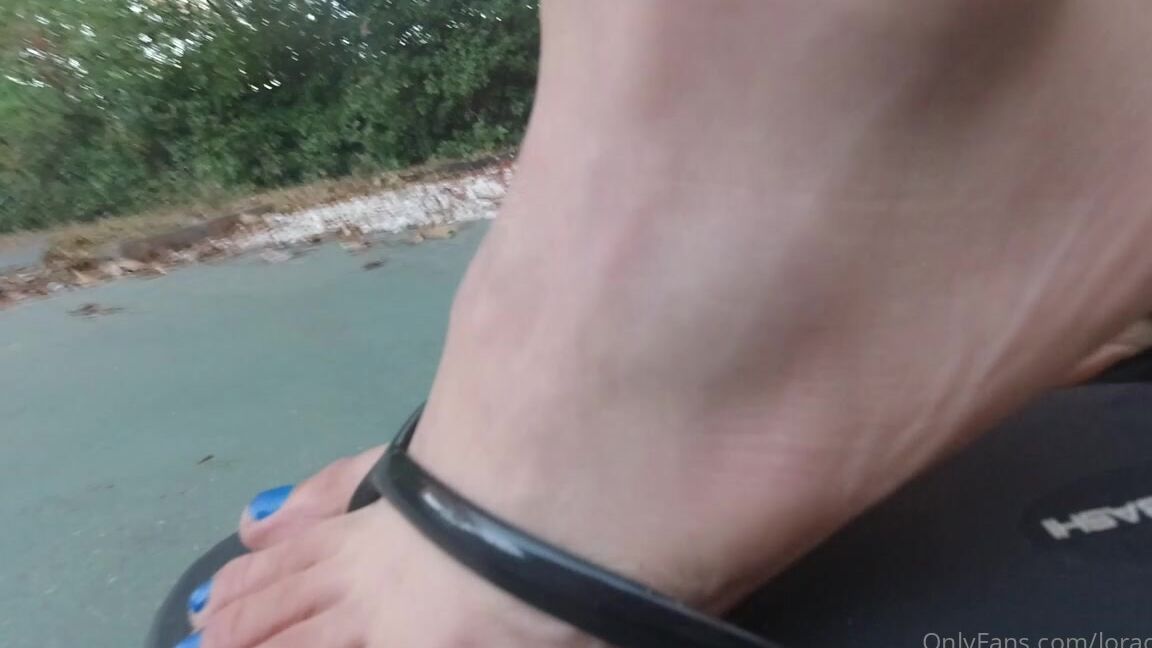 Loracr Ss This Was A Custom Video Request I Got Where The Premise Was A Little Man Was Walking Arou