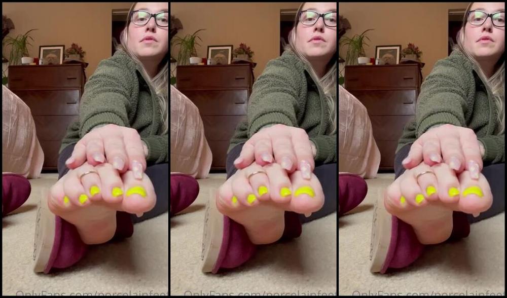 Porcelain Goddess Aka Porcelainfeets Onlyfans Uploading New Stuff Today And Replying To Messages Enjoy This Boot Removal Video While I Chat With