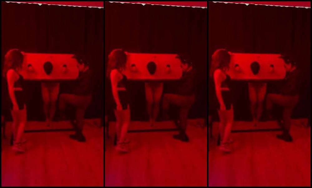 Kafesteki Kole Goddess Inannap