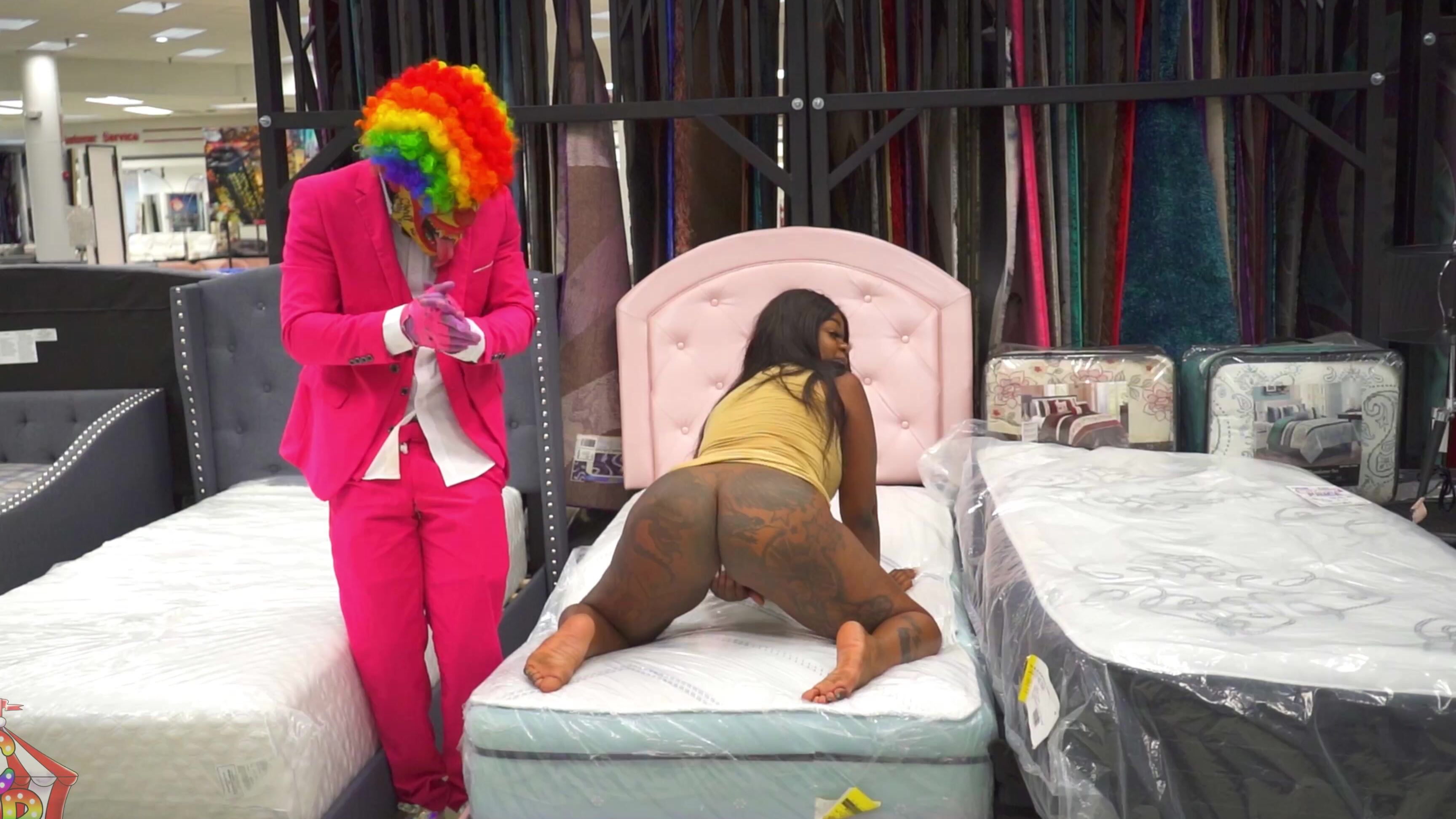 Gibbytheclown Furniture Salesman Gets Fucked In Store