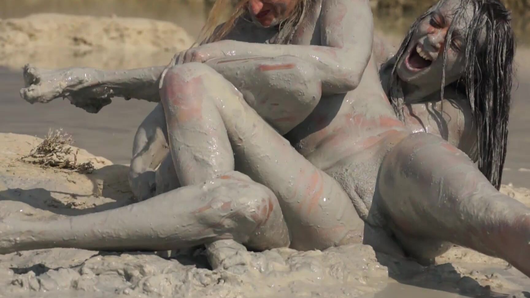 Lezdom, Wrestling, BDSM, Mud, Outdoor Silver Mud Queensnake Studio