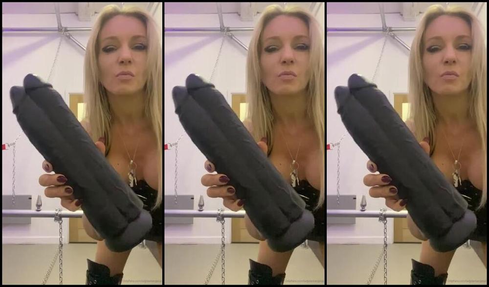 Ladydarkangeluk Onlyfans Getting Ready For A Session Big Bad Boy Is Out And Ready