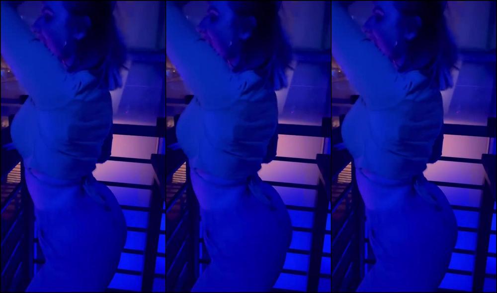 Valentine B 42504814 Video