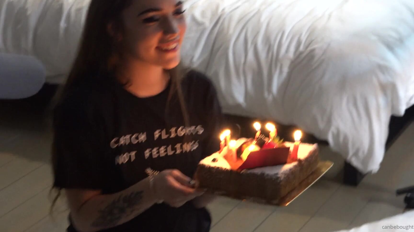 canbebought-04-04-2020-213468688-birthdays-buttplugs-lucycanbebought-mollypopzcbb