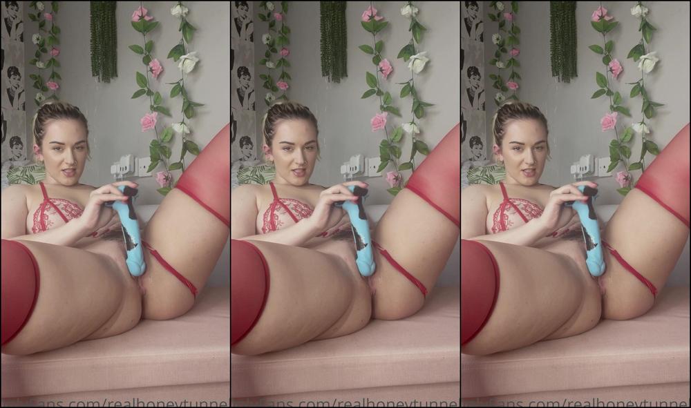 realhoneytunnelx-08-09-2021-2215402075-being-late-to-me-et-my-friends-because-i-m-busy-filling-my-hole-s-is-becoming-a-habit-o