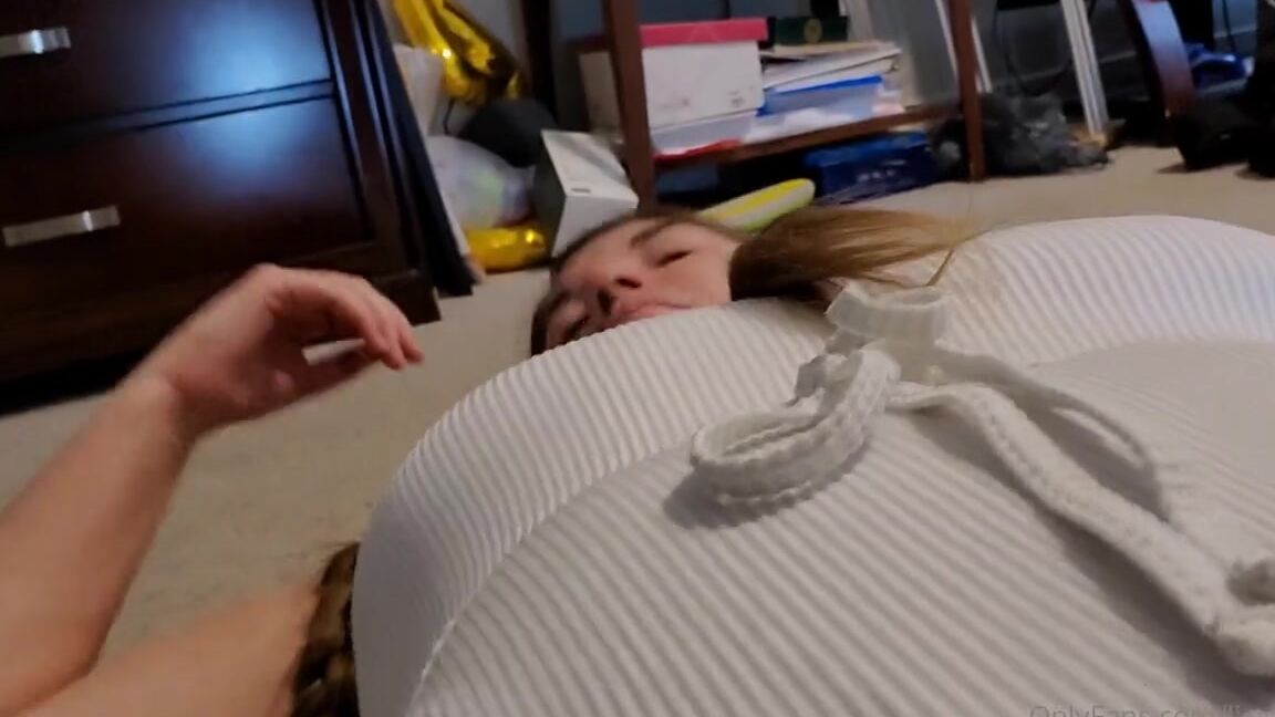 Lisaasmr Onlyfans Exploring Giantesss New Swimsuit