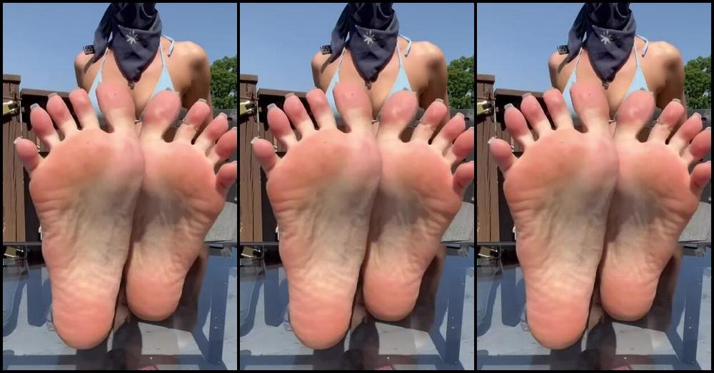 Greek Goddess Li Aka Greekli77 Onlyfans Oooo I M Loving This Angle Should I Record More Content Like This 5