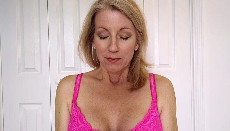 Morina Holding Her Exhale