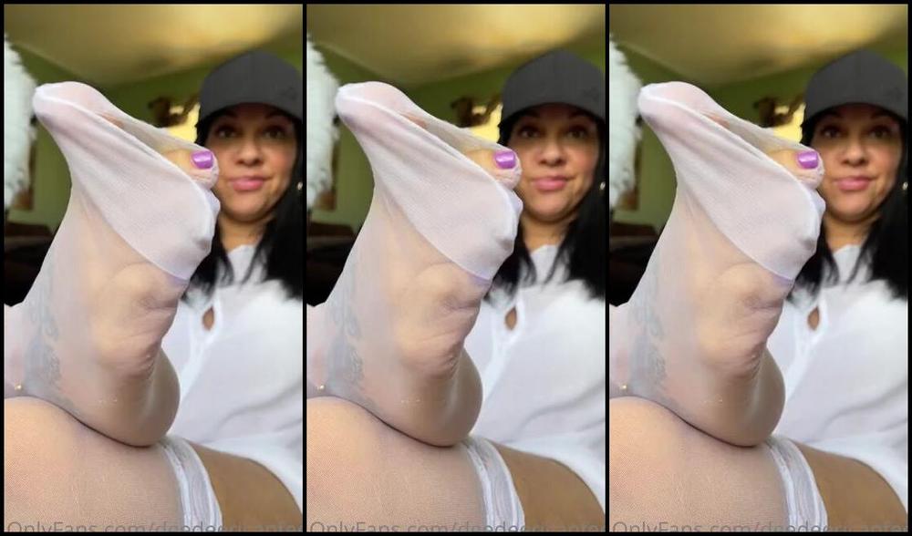 Deedeericanfeet Onlyfans Gm As Requested Nylon Tease