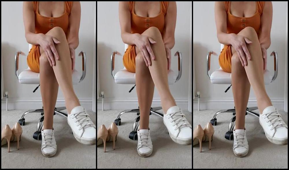 The Legs Next Door Nicknamed The Legs Next Door Onlyfans The Set Wouldn T Be Complete If I Didn T Show You The Changing Of My Shoes And Of Course It Wou