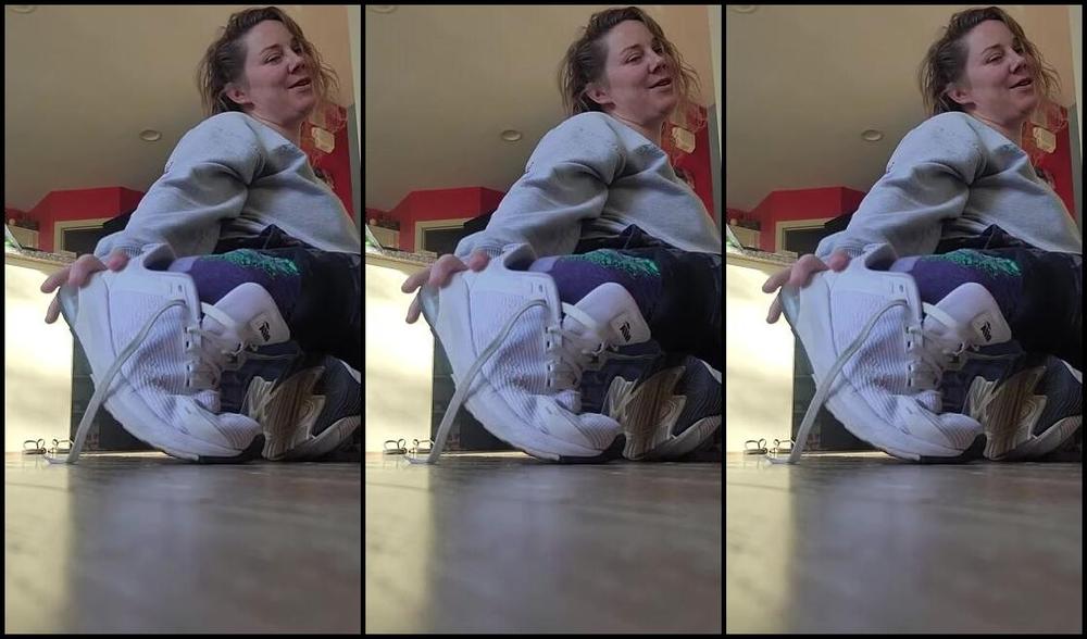 Mplfeet Vip Nicknamed Mplfeet Vip Onlyfans I Found These Old Videos Of Before Christmas And It Was Just The Beginning Of2