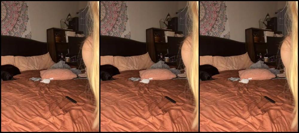 Hallegoodgirl Just Hanging Out