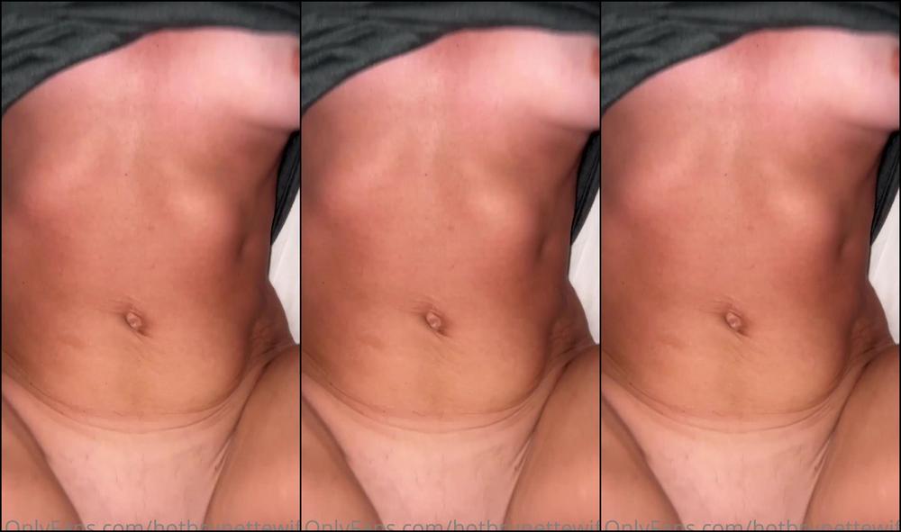 Hotbrunettewife Life As A Married Couple Means You Have To Try To Get It In Whenever You Can Had A Hot Li