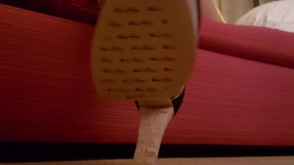 Themikaylamiles Onlyfans Giantess Video Mikaylamiles Bigfeet Nylons Heels Sexyheelsp