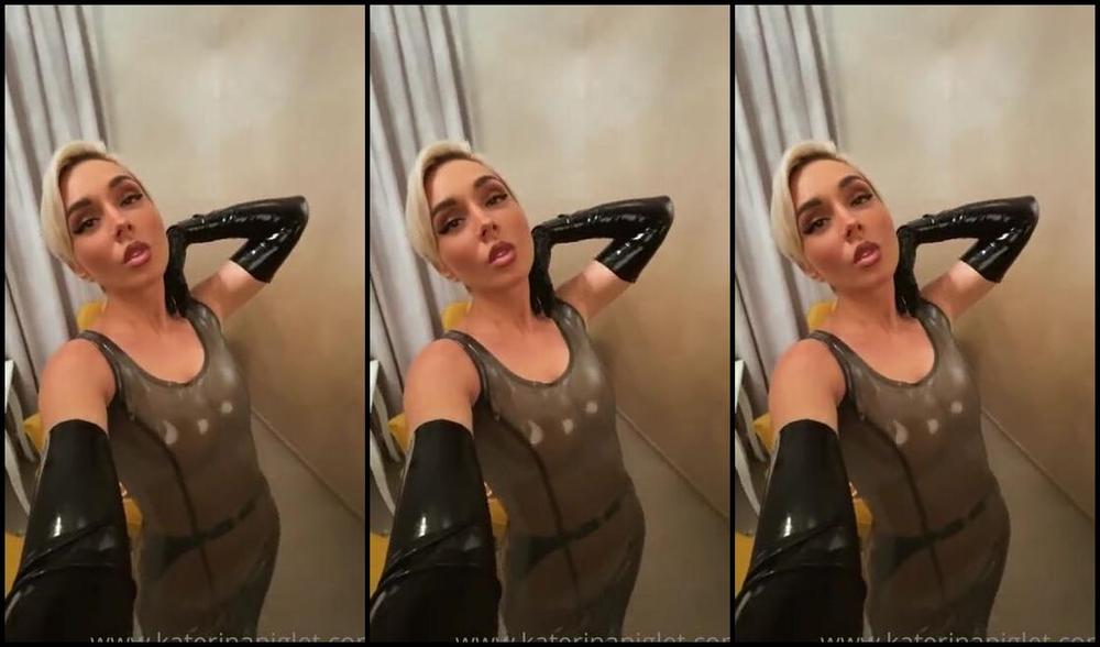 Katerina Piglet Nicknamed Katerinapiglet Femdom 06 17 2021 Onlyfans Video Backstage From A Photo Shoot