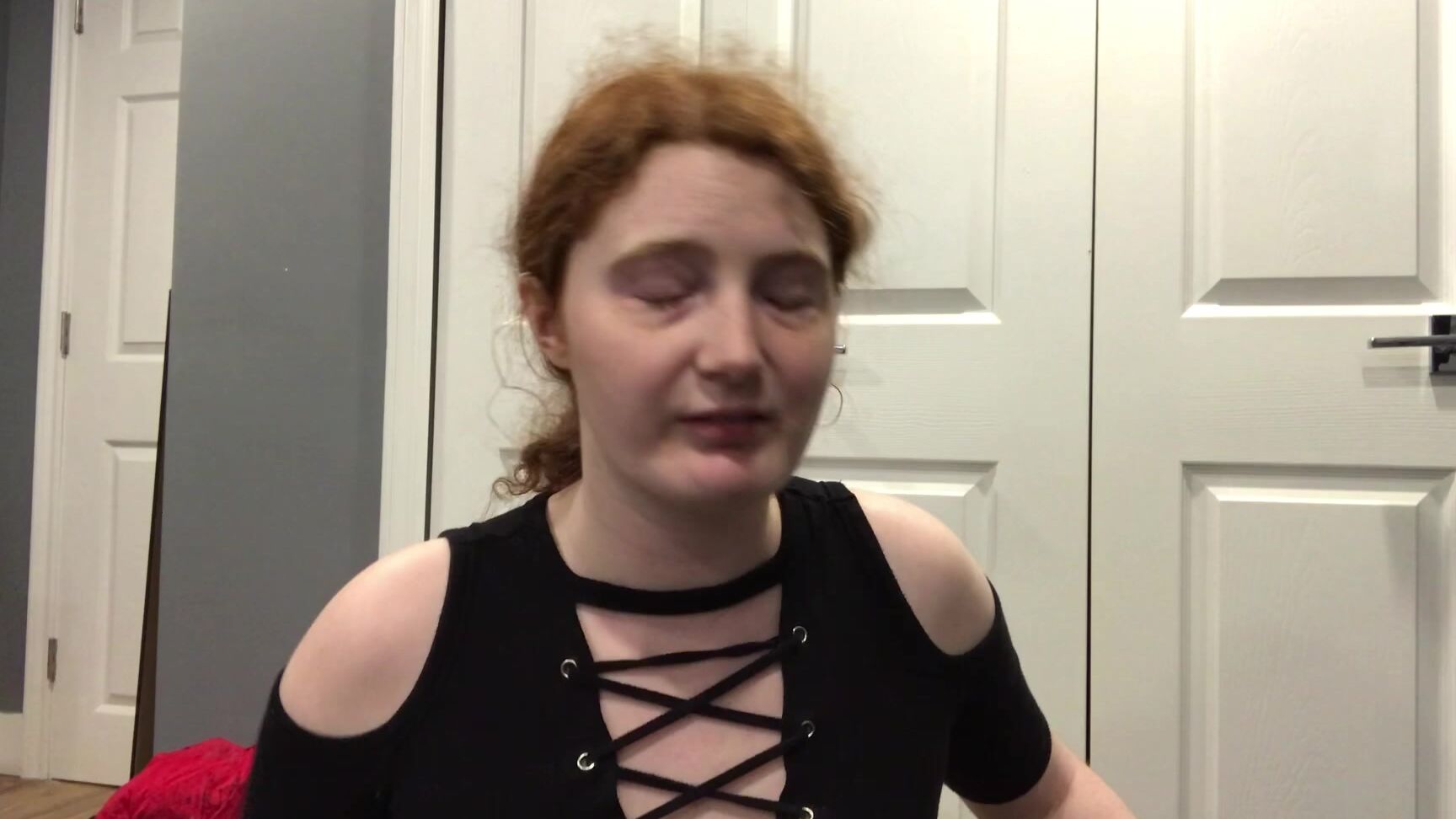 Thattrixiegirl Mommy Loses The Bet