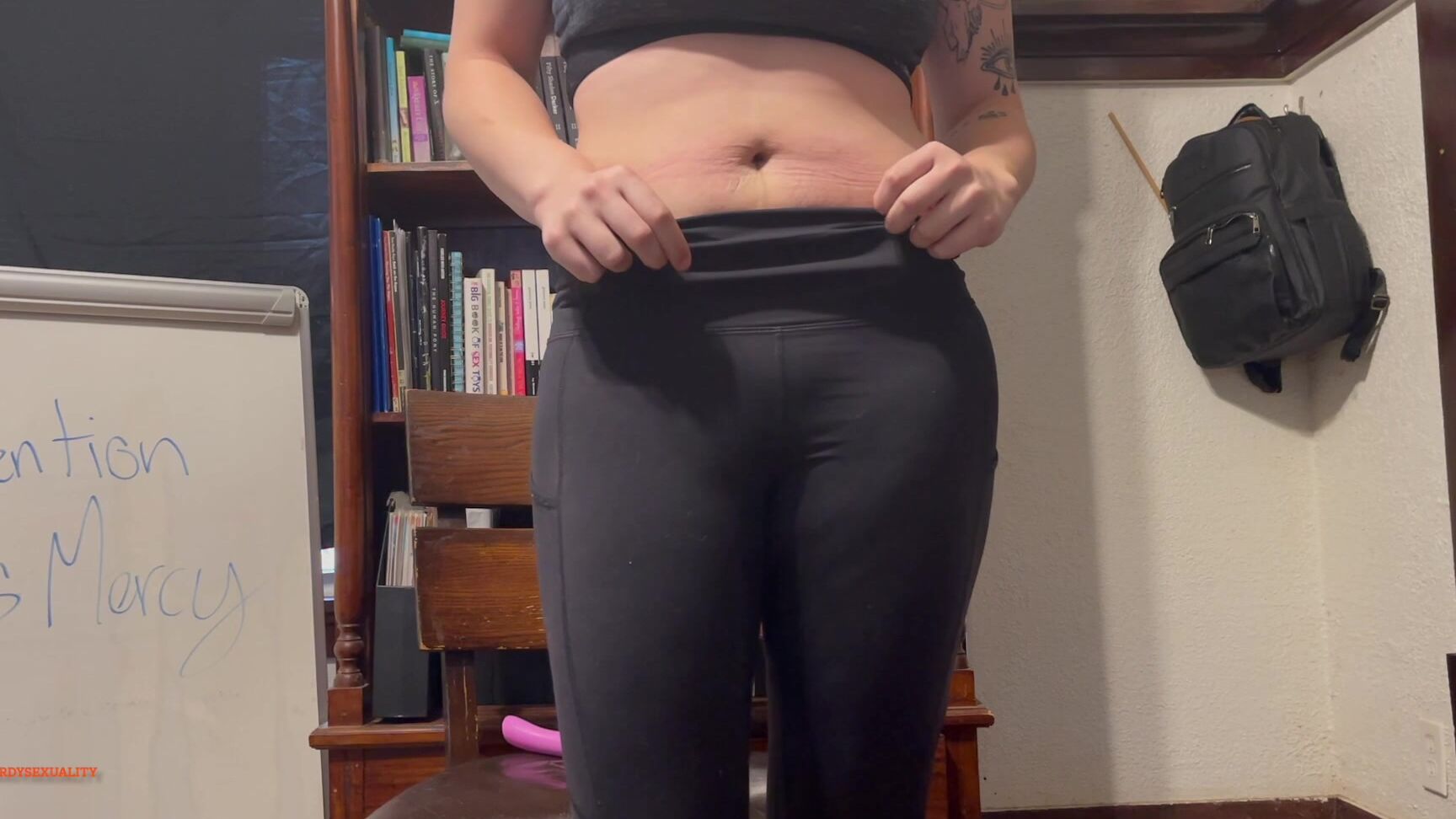 "Rardysexuality" female desperation, masturbation, masturbation games, pee, wet & messy Piss Masturbation After Work manyvids