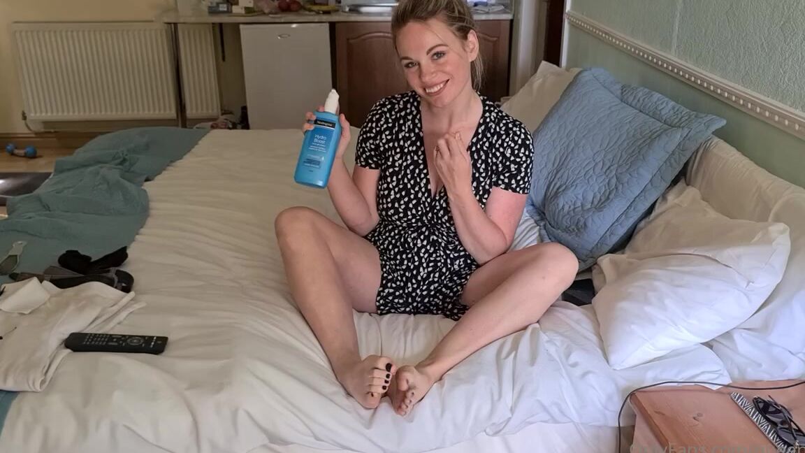 The Foot Queen Of England Aka Queengf90Premium Onlyfans I Love This Clip Maybe I Should Utilise My Camera Man More Often