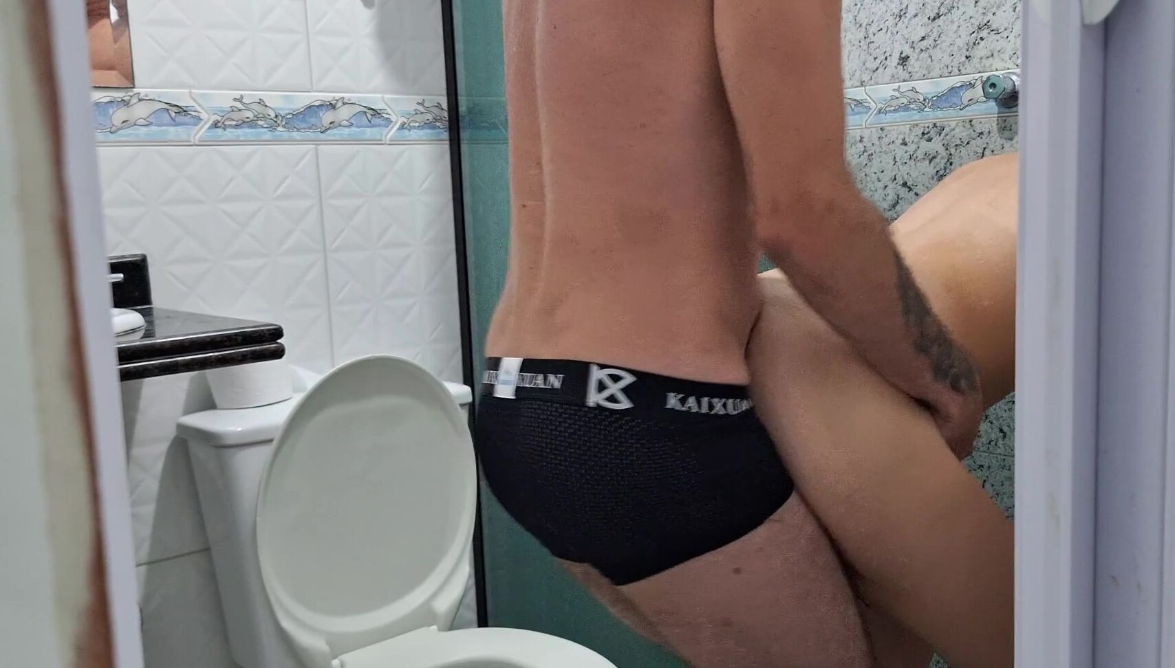 I Had To Use The Bathroom With Her In The Shower