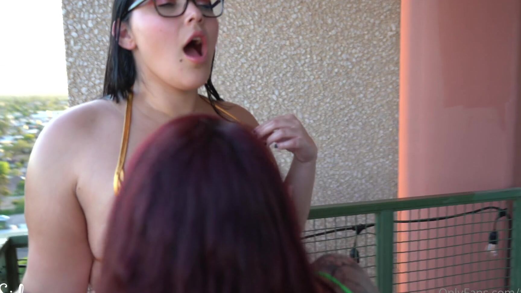 Fitsid Full Video Min Thick Hotties Oil Their Bodies Up Masturbate Ft Kayrose