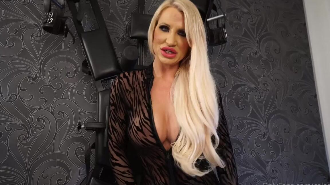 Calea Toxic Nicknamed Caleatoxic Onlyfans Well Havent You Always Wanted To Be At My Mercy Come Closer And Enjoy How I Fix You To The Cross