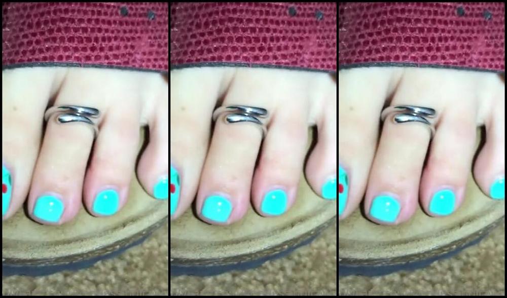 Goddess Indica Wynter Nicknamed Goddessindicawynter 09 16 2022 Onlyfans Video I Wore My Birkenstocks All Day Yesterday They Make My Feet So Tired I Need