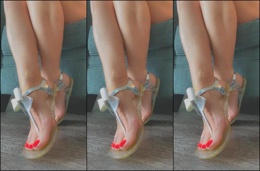 Beautyandherfeetz Kinda Loving This Angle It S As If You Were Sit